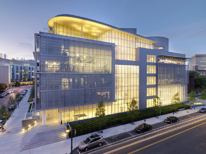 The MIT Media Lab(Flickr__Knight Foundation)