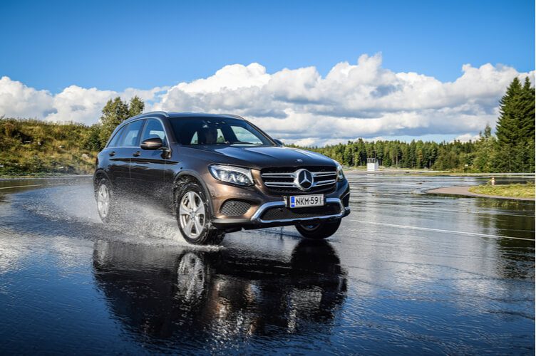 메르세데 벤츠, 친환경 주행 보상을 위한 암호화폐 모비코인(MobiCoin) 출시