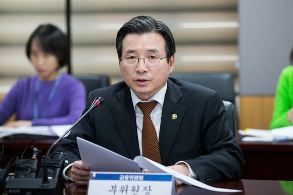  김용범 “암호화폐 ‘김치 프리미엄’ 소멸…시장 안정화”