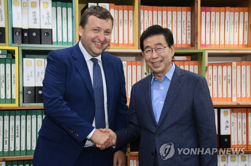  박원순 서울시장, EU의회 의원과 블록체인 정책 협력 도모