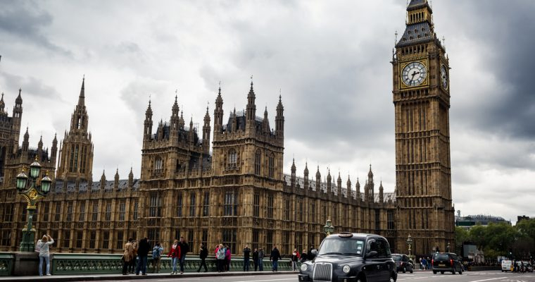  英의회 재무위원회 