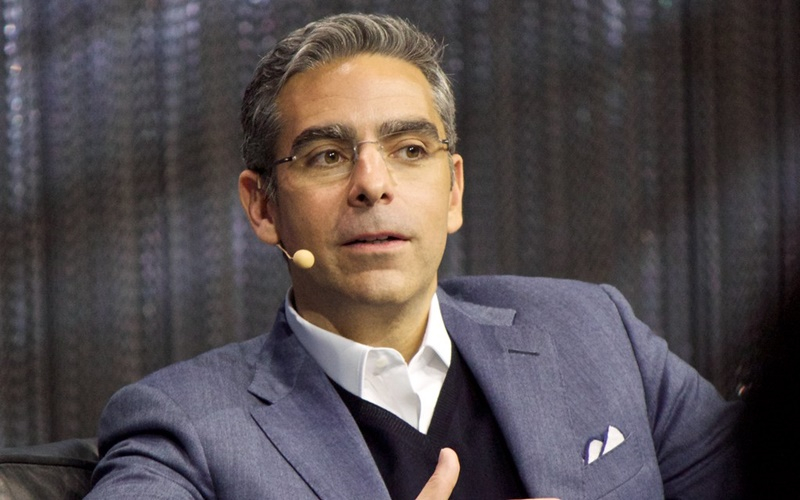  페이스북 부사장, 