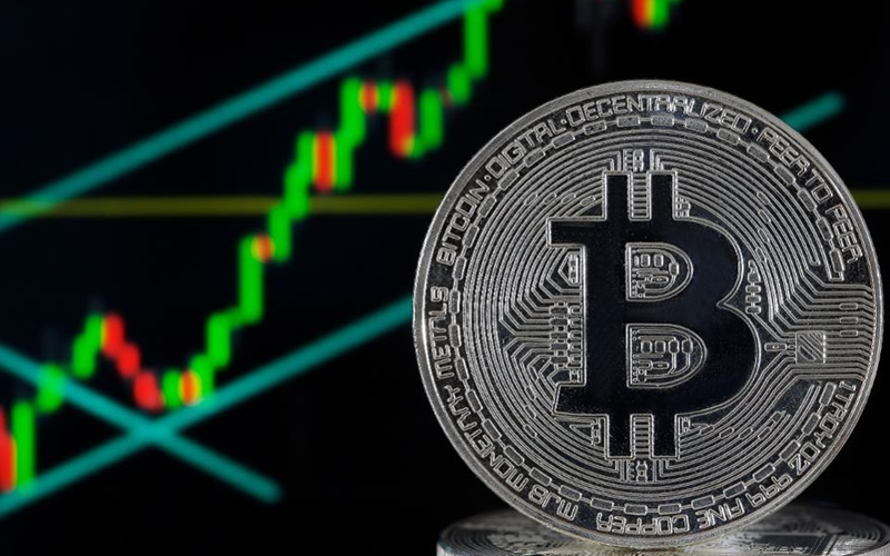  비트코인, 10년 동안 900만 배 상승…기타 자산 수익률 압도