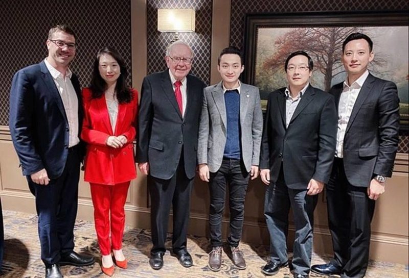 '투자의 귀재' 버핏 회장과 트론 창업자와의 만남이 마침내 이뤄졌다