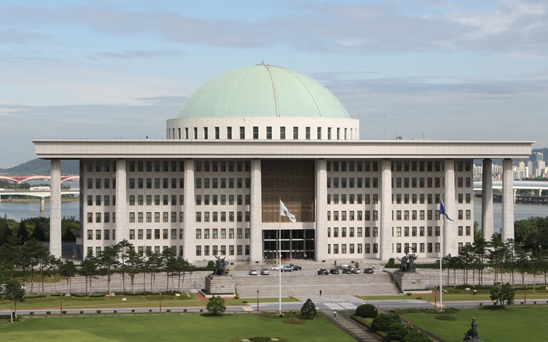  특금법, 법제사법위원회 통과…내일 본회의만 남아 