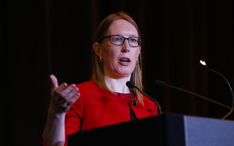  헤스터 피어스 위원 