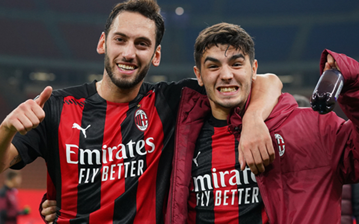  이탈리아 명문구단 AC 밀란, NFT 디지털 카드 선보인다