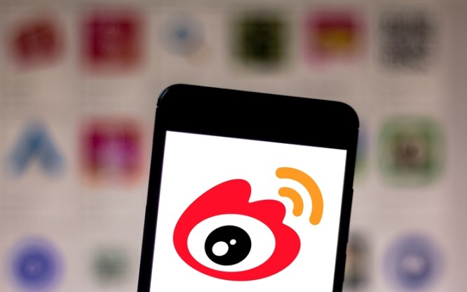  中 소셜미디어 웨이보, 인기 암호화폐 계정 차단…추가 규제 우려에 시장 흔들