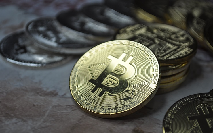 특금법 준비에 거래소 '상장폐지' 강행…이용자는 발 '동동'