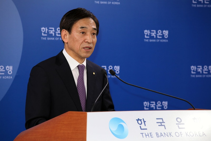 이주열 한국은행 총재 “11월 금리 인상 고려할 수 있어”