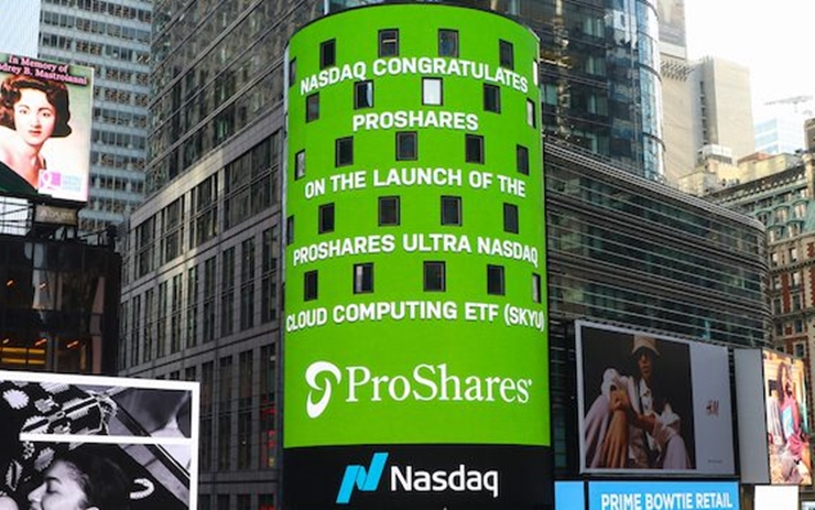  美 최초 비트코인 ETF, 첫날 10억 달러 거래…개인투자자 다수 몰려