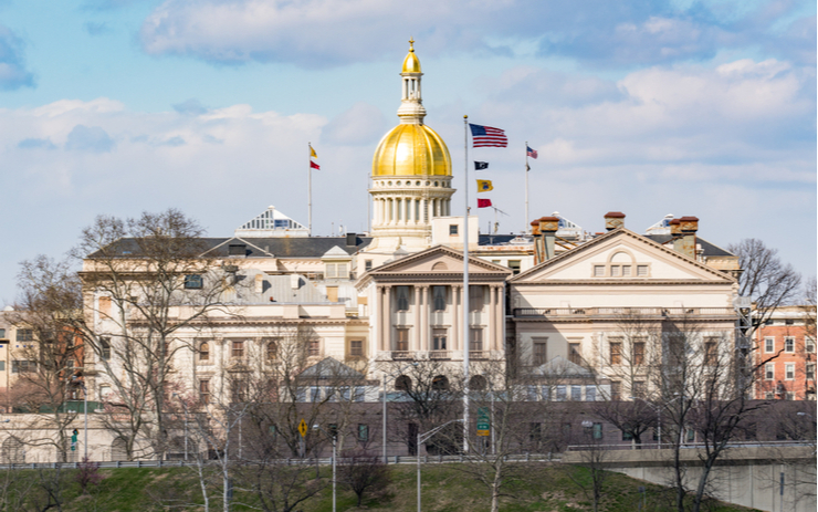 美 뉴저지, 보이저에 운영중단 명령…