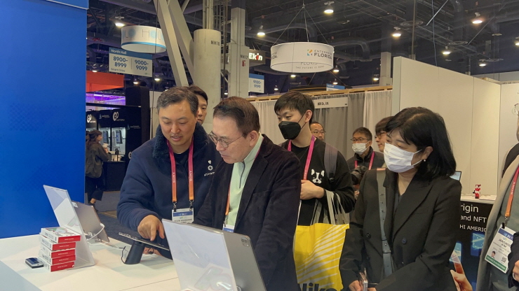  신한은행 메타버스 '시나몬', 국내 금융권 최초 CES 2023 참가