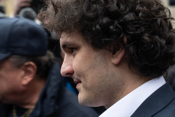  SBF, 2년 만에 SNS 침묵 깨자 FTT 급등… 사면 노리나