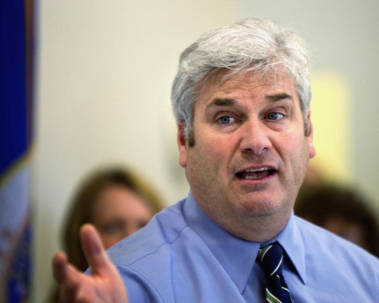 톰 에머 의원, 정부 비트코인 채굴자 조사에 