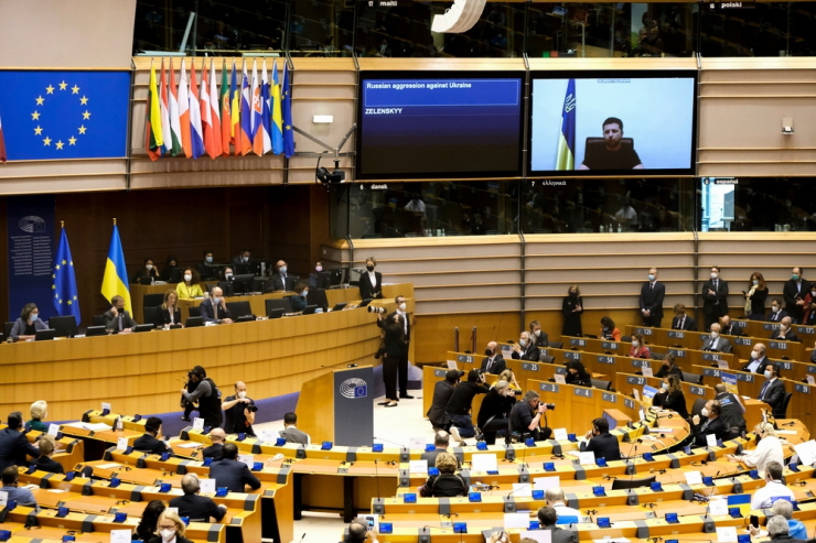 EU 의회, NFT 플랫폼 등 규제 강화한다...자금세탁방지법 개정안 논의