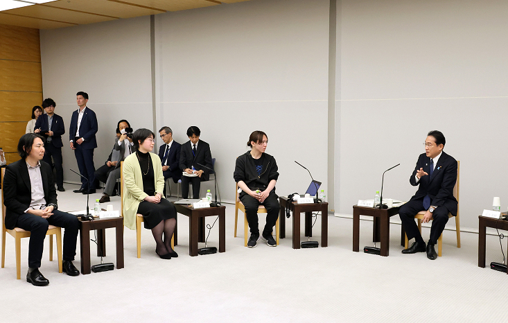  기시다 총리, AI 활용방안 두고 차좌대화 개최