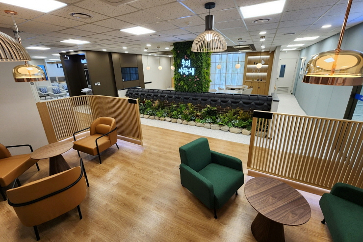  우리은행, 시니어·소상공인 위한 사회공헌 특화점포 신설