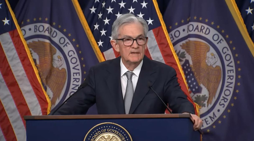 美 연준, 2회 연속 금리 동결...경제 성장 속도 '강력', 금융 상황은 '주시'