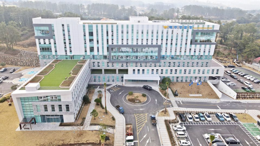  1천억 원대 초대형 투자 리딩 사기 조직 검거