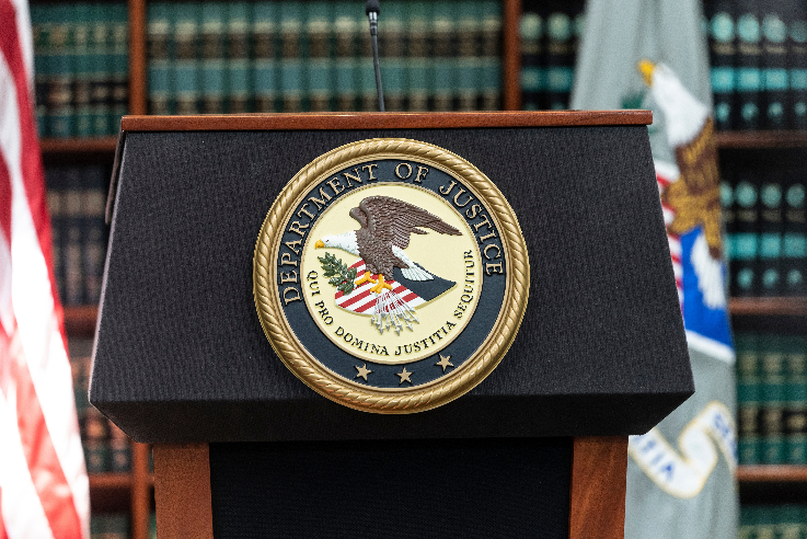 바이낸스, '43억' 벌금에 형사 기소 건 합의...창펑 자오 '사임' 결정