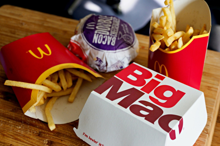  맥도날드 타이완, 신메뉴 추가, 크리스마스 전 가격 인상