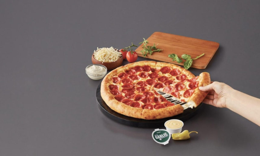  파파존스, 치즈 칼조네 에픽 스터프 크러스트 피자 출시