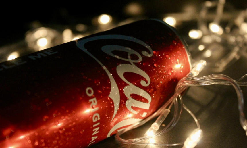  코카콜라, 시나몬맛 생산 중단…전략 변화와 소비자 동향 반영