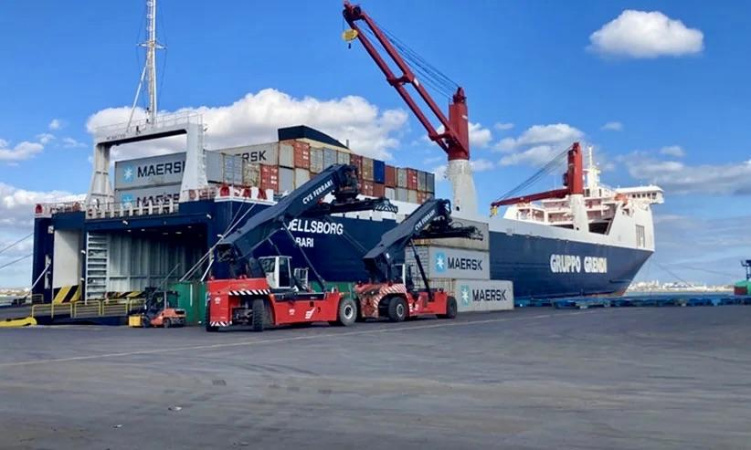  Maersk, Houthi 반군의 공격으로 홍해 운송 중단