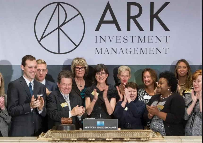  아크 인베스트, 코인베이스 주식 매각을 지속하며 전략적 투자에 집중