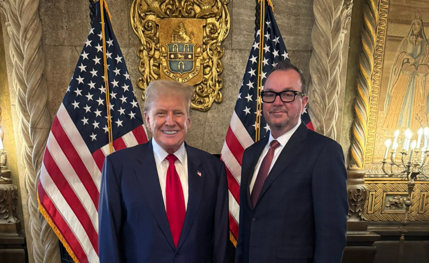 트럼프 전 대통령, 채굴 기업인 만나...