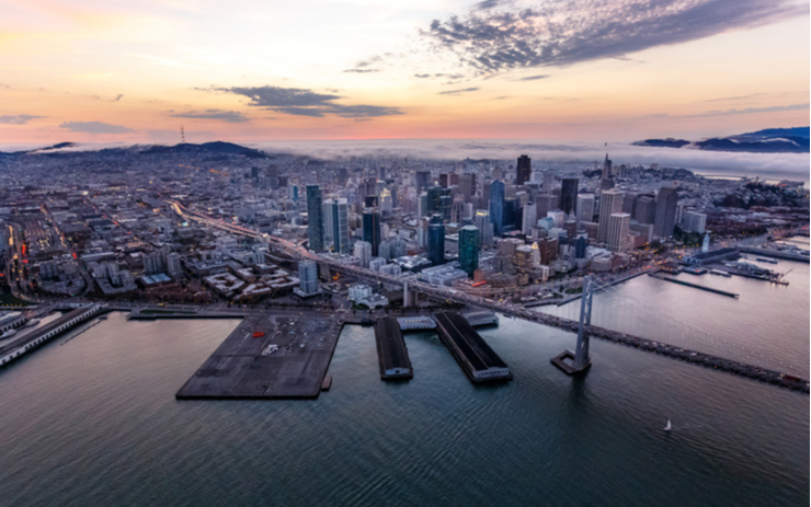 실리콘밸리 투자자들, 트럼프의 부통령 후보 JD 밴스 환영