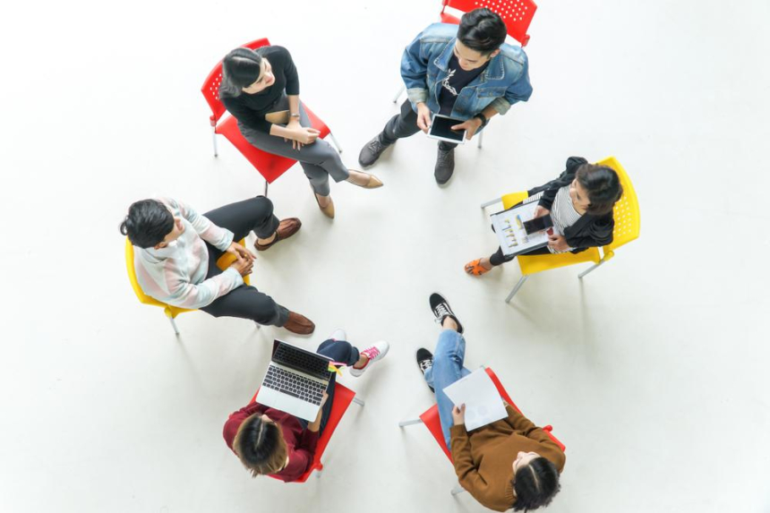  밀레니얼 세대, 역사상 가장 부유한 세대 될 준비 안 되어있어