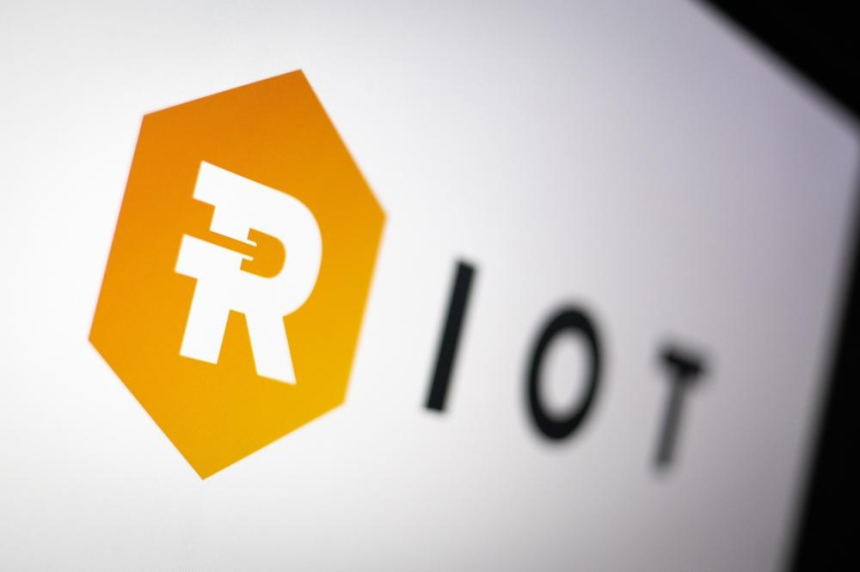 행동주의 투자자, 비트코인 채굴업체 라이엇에 초대형 데이터센터 전환 촉구