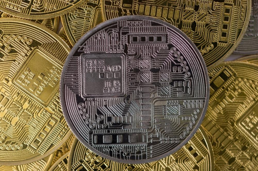 비트코인, 도지코인(DOGE), 수이(SUI), 페페(PEPE), 팬텀(FTM) 등 오늘의 주요 암호화폐 가격분석