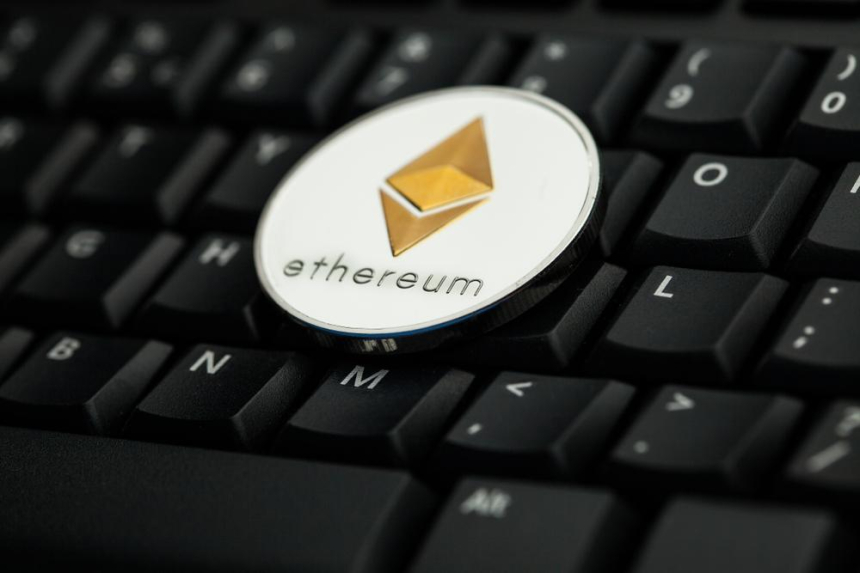 비탈릭 부테린 ETH 공동 창시자, 이더리움재단 비난 일축하고 리더십 단독 교체 결정 천명