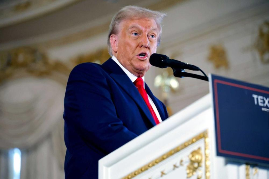  트럼프, 다보스에서 미국을 AI와 암호화폐 세계 수도로 만들겠다 공약 / 셔터스톡 