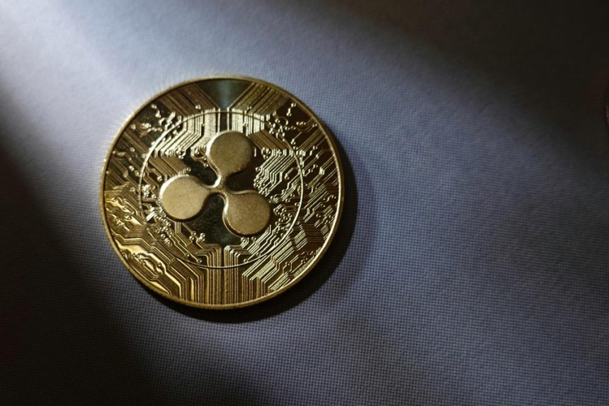  XRP 가격 트럼프 정부 우호적 정책 기대감에 6달러 돌파 전망, AI 장기 50달러 예측