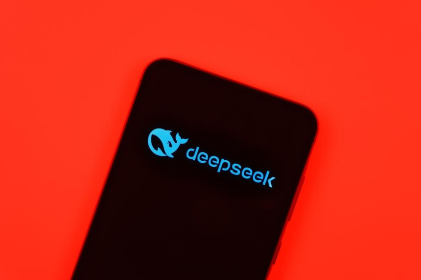  호주 정부 중국산 AI앱 딥시크 사용 전면금지, 공무기기내 삭제 권고 / 셔터스톡 