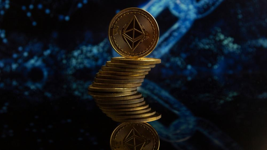  이더리움, 라이벌 블록체인 압박으로 암호화폐 시장 주도권 위기 / 셔터스톡 