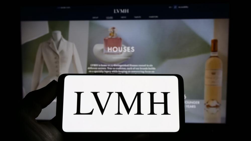 스마트워치 'NFT 페이스' 디자인 업체, LVMH 상대로 특허침해 소송 제기