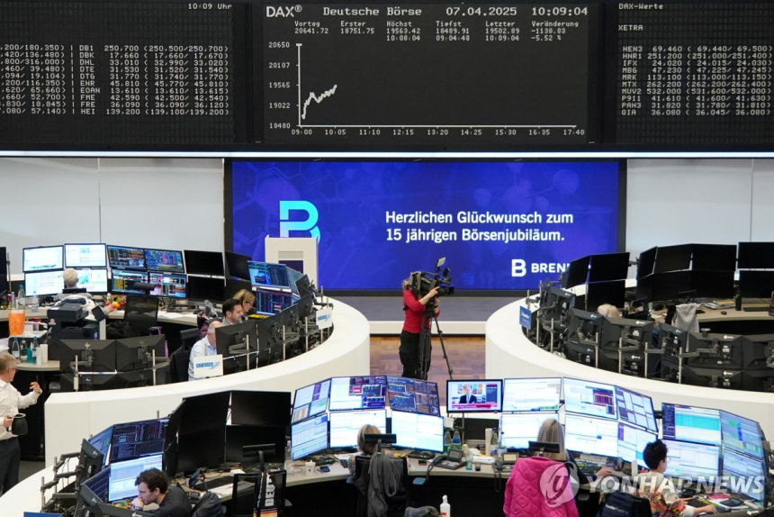  유럽 증시, '관세 충격'에 5% 폭락…블랙 먼데이 강타