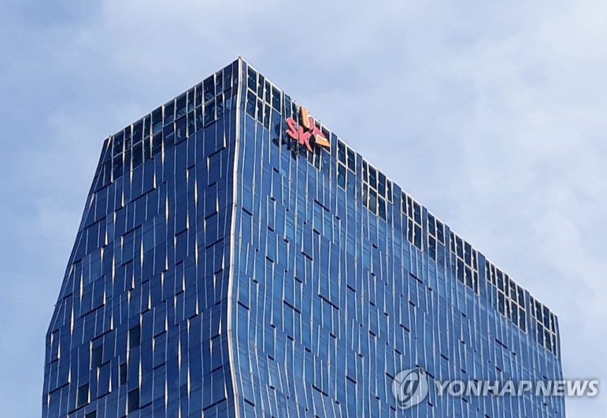  SK텔레콤, 고객 유심 해킹 피해…북한 배후 가능성도