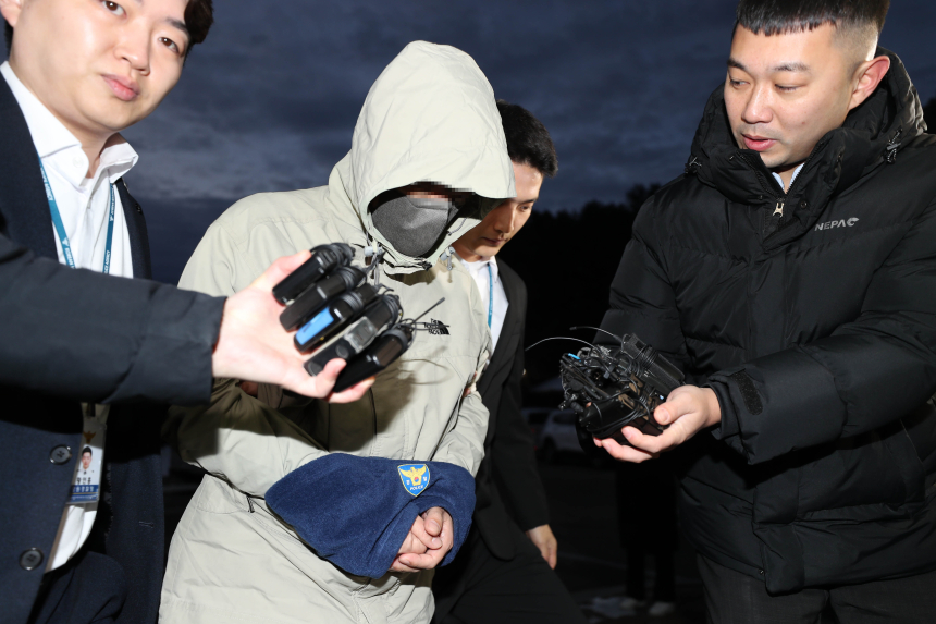  도주한 횡령 공무원에 암호화폐 송금한 동료…항소심도 실형 구형