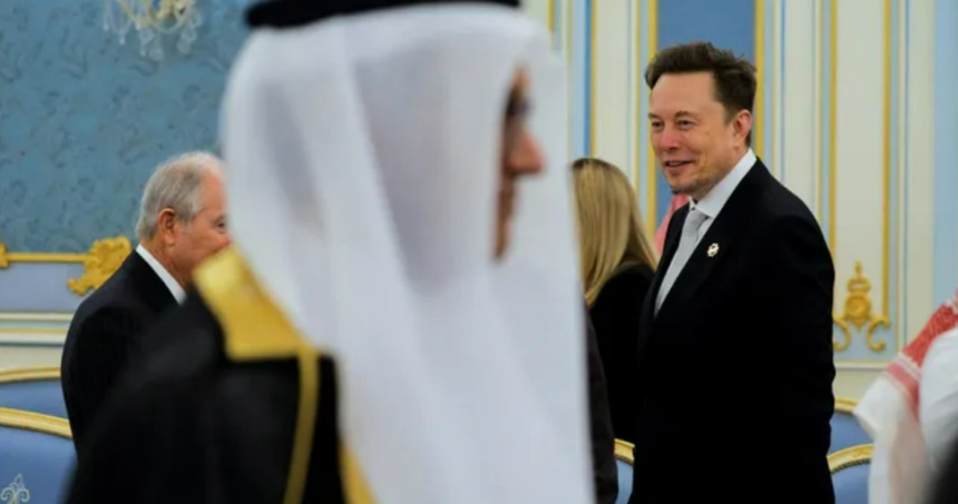  트럼프, 사우디 왕세자와 리야드 오찬…머스크·알트먼 등 동석