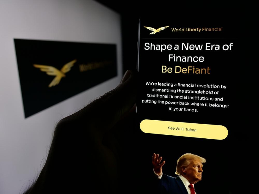 트럼프 관련 회사 DT 마크스 디파이, 월드 리버티 파이낸셜 지분 20% 감축하며 40%로 축소