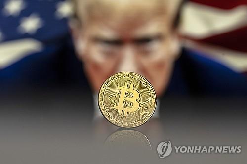 트럼프, 비트코인 ETF 본격 가세…'트루스소셜 ETF'로 제도권 공략