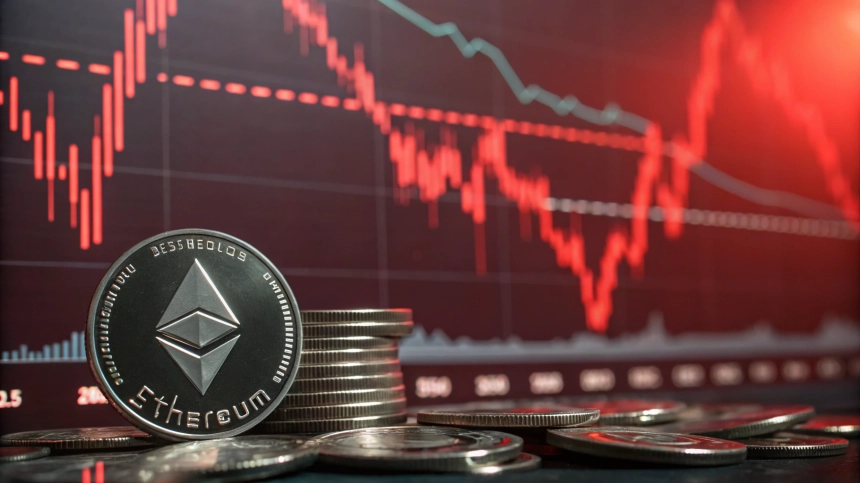 이더리움($ETH), 2,400달러 지지선 시험 임박…추가 하락 가능성 경고