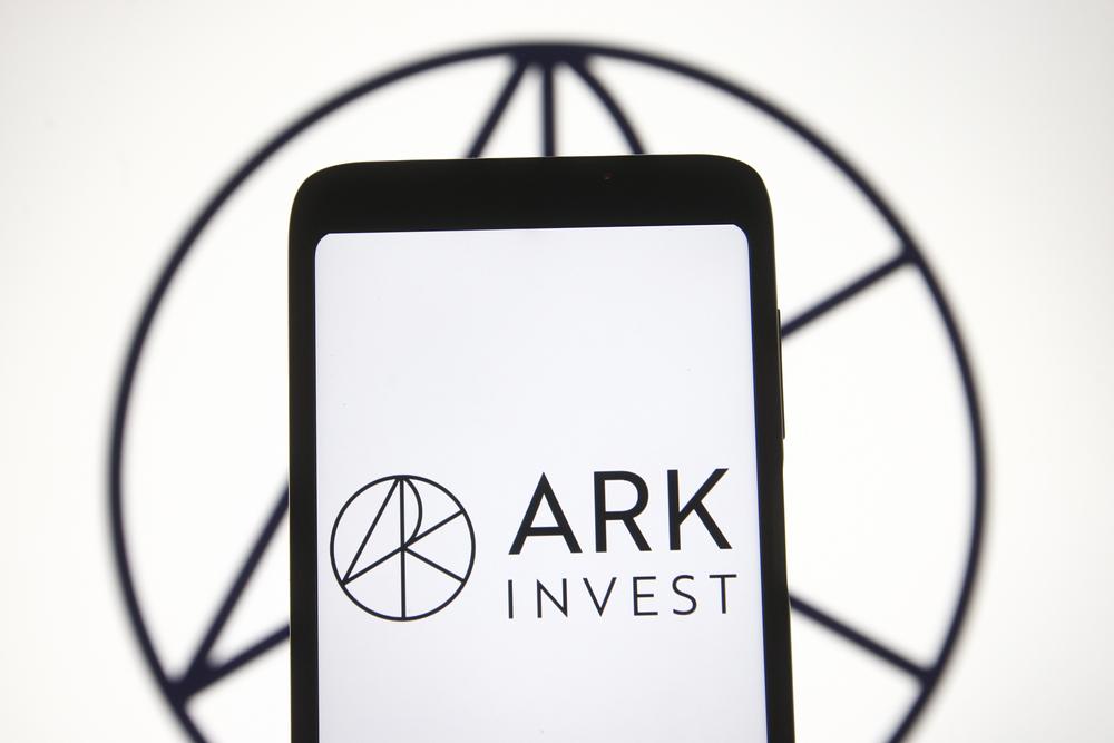 캐시 우드 아크 인베스트, 서클 주식 4476만 달러 추가 매각으로 스테이블코인 규제법안 통과 앞두고 수익 실현