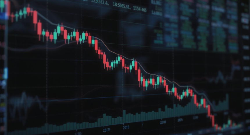  비트코인($BTC), 11만 달러 앞두고 주춤…장기 조정 신호?